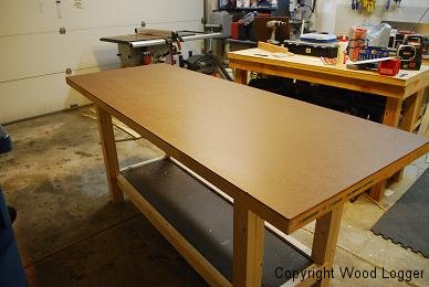 Assembly Table Paper Roll Holder / DIY Shop Projects / Workbench